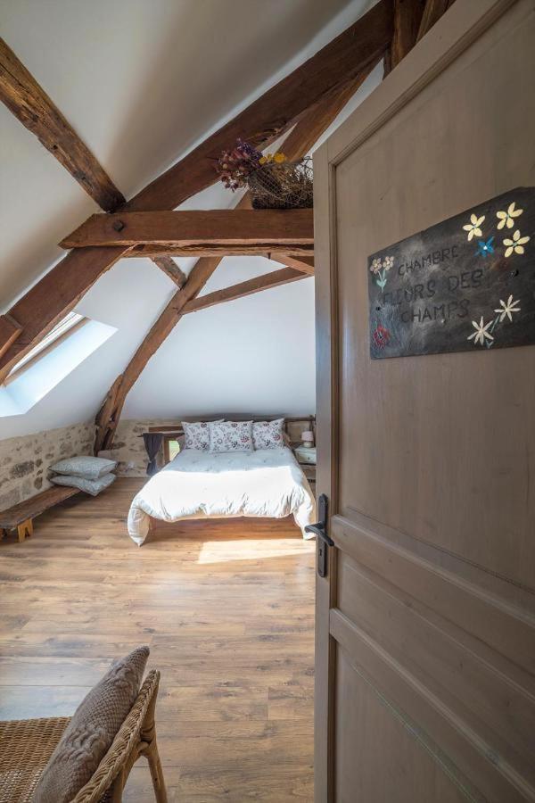 Villa Ecuriesde St Maurice- les Randonneurs à Lacapelle-Marival Extérieur photo