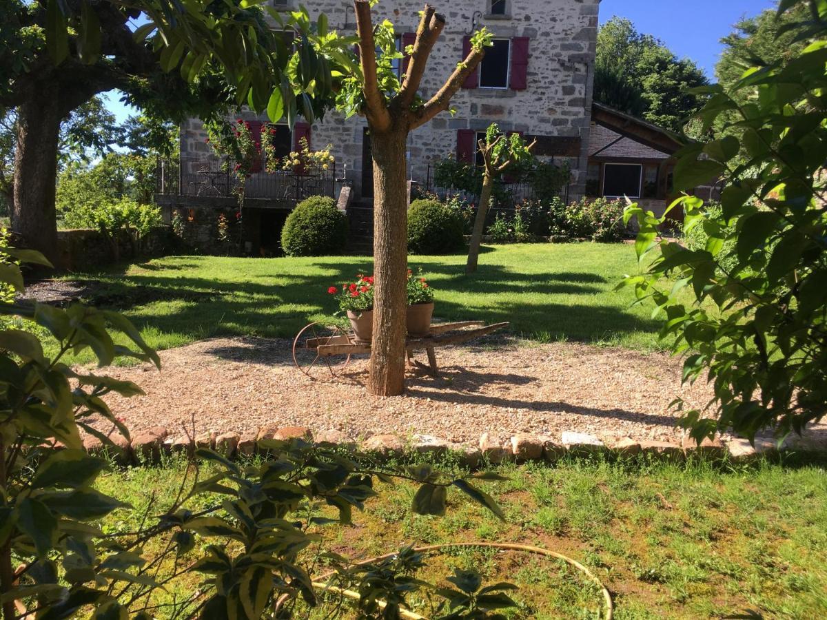 Villa Ecuriesde St Maurice- les Randonneurs à Lacapelle-Marival Extérieur photo